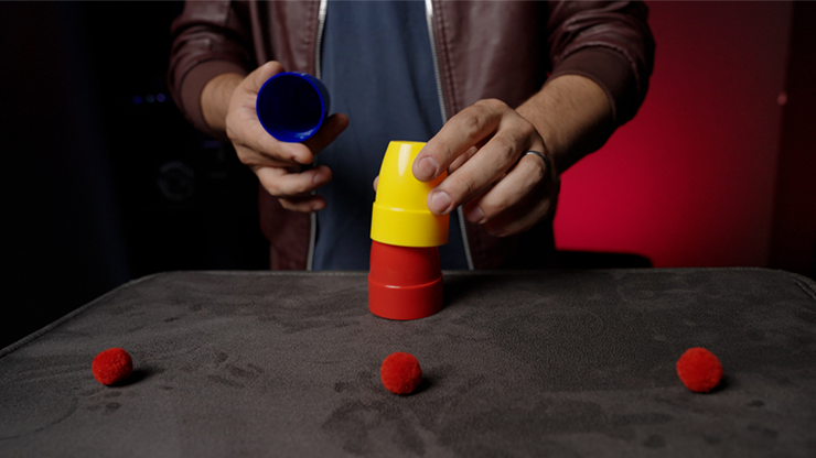 Cups and Balls by Apprentice Magic