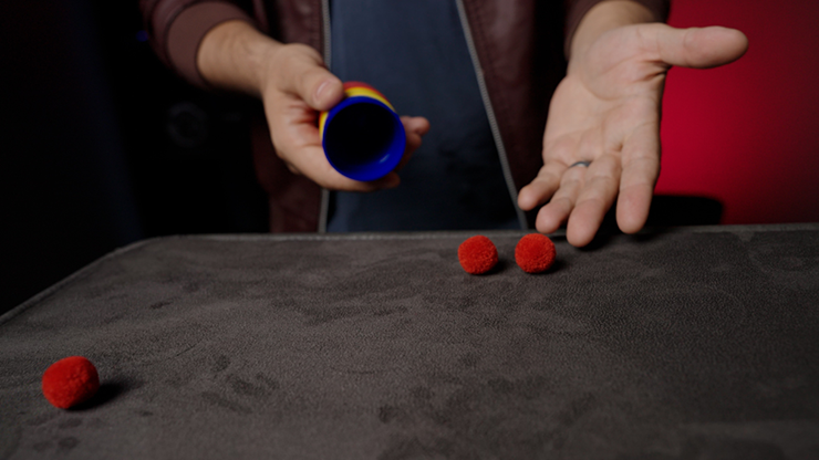 Cups and Balls by Apprentice Magic