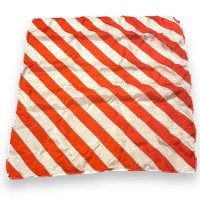 Red and White Diagonal - 17" - Laflin